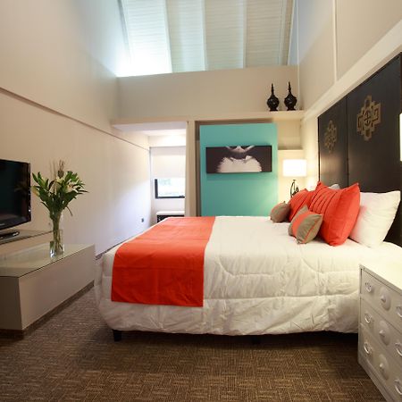 Spa Hotel La Reserve Colonia Del Sacramento Exterior foto A room at the Hotel Valencia