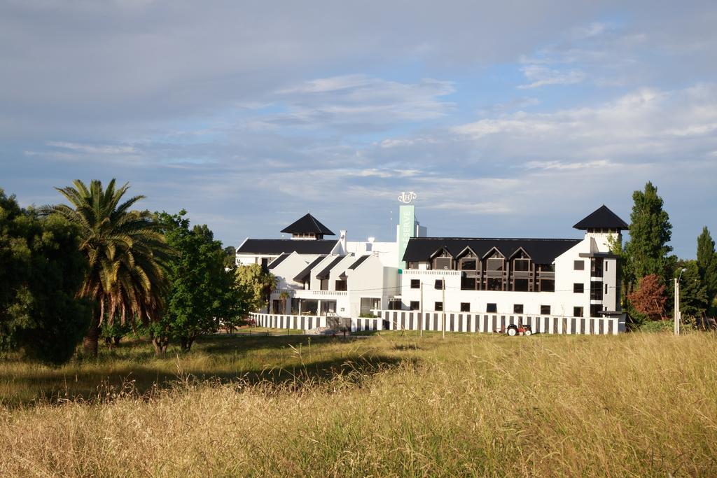 Spa Hotel La Reserve Colonia Del Sacramento Exterior foto The new residence of the German ambassador in Dar es Salaam